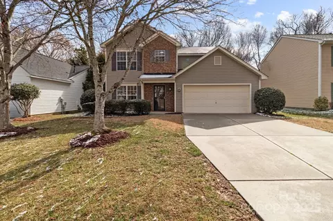 9014 Arbor Creek Dr, Charlotte, NC 28269