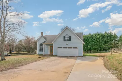 8552 Indian Summer Trl, Harrisburg, NC 28075