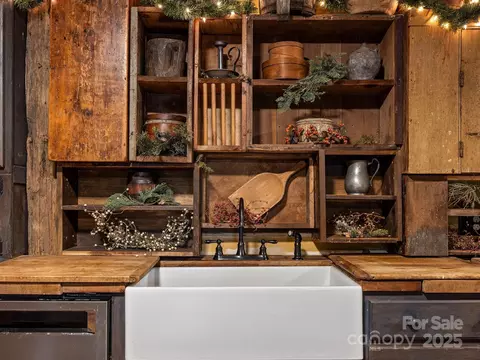 Kitchen - 1933 John Shehan Rd, Mill Spring, NC 28756 photo 4 of 6