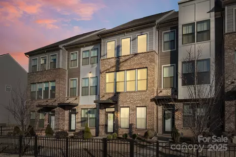 3729 S Tryon St, Charlotte, NC 28217