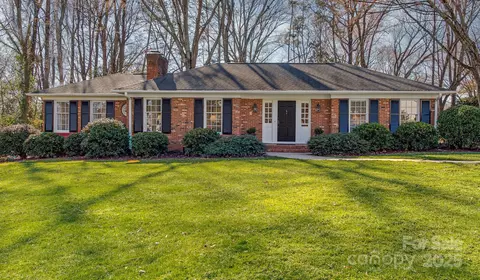 316 Robmont Rd, Charlotte, NC 28270