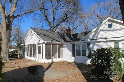 802 Lewis St, Gastonia, NC 28054