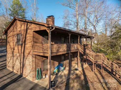 8749 Dog Leg 7 Rd #7, Sherrills Ford, NC 28673