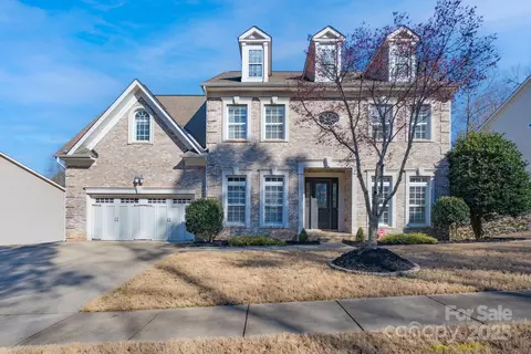 228 Black Mountain Dr, Fort Mill, SC 29708