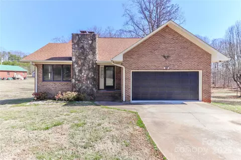 2274 Old Wilkesboro Rd, Statesville, NC 28625