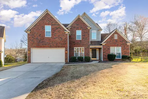 8013 Pelorus Ln, Charlotte, NC 28269
