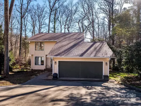 1590 Daybreak Ridge Rd, Kannapolis, NC 28081
