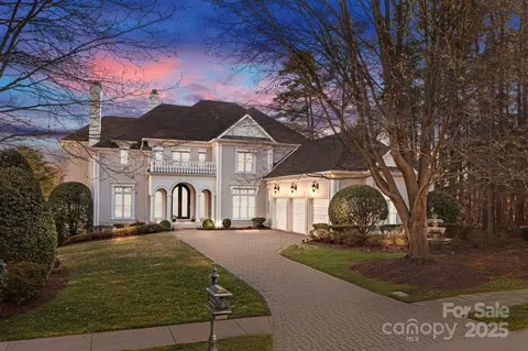 18302 Town Harbour Rd, Cornelius, NC 28031