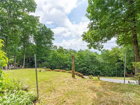 Exterior - 167 Bold Springs Rd, Sylva, NC 28779 photo 6 of 12