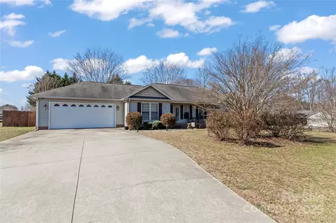 3757 Fieldhaven Ct, Maiden, NC 28650
