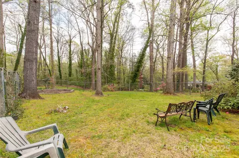 Exterior - 906 Forest Dr, Lancaster, SC 29720 photo 6 of 8