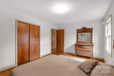 Bedroom - 906 Forest Dr, Lancaster, SC 29720 photo 5 of 7