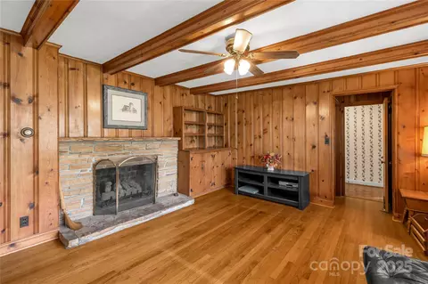 Living - 906 Forest Dr, Lancaster, SC 29720 photo 4 of 5