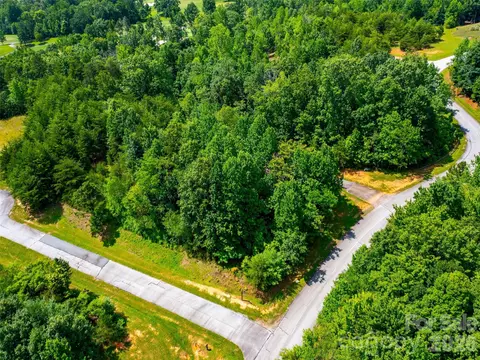 View/Area - 142 Elkton Ct, Mill Spring, NC 28756 photo 5 of 6