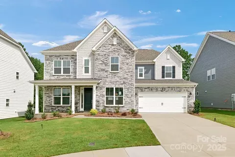 173 Glenn Dr, Mooresville, NC 28115