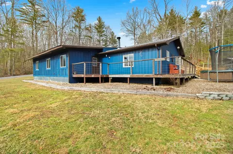984 Prison Camp Rd, Newland, NC 28657