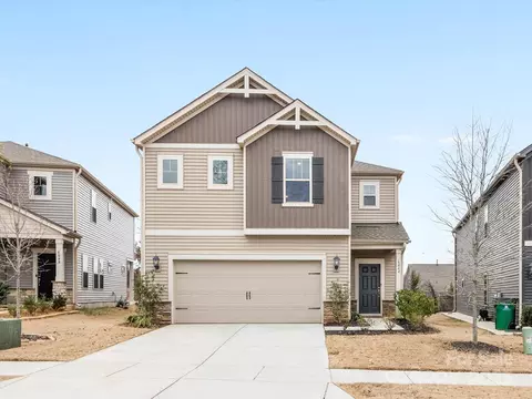 4044 Woodland View Dr, Charlotte, NC 28215