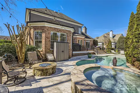 16212 Walcot Ln, Cornelius, NC 28031 photo 2