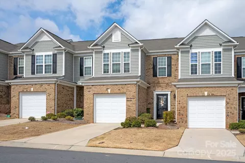939 Wicawa Rd, Fort Mill, SC 29708