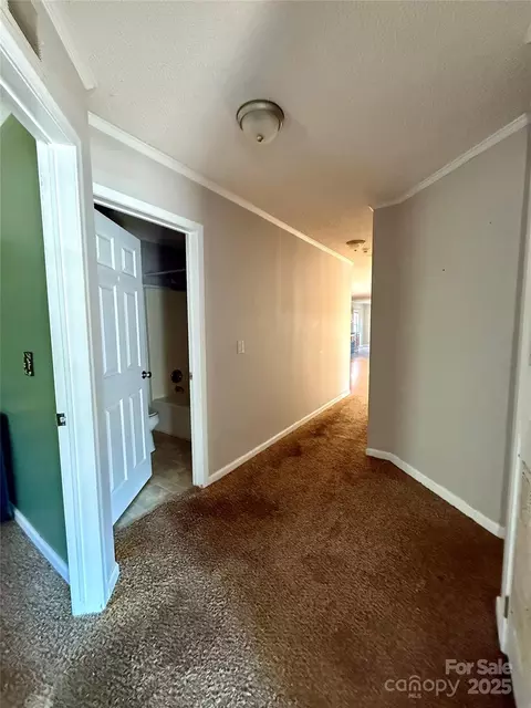Entry Way - 191 Ashford Dr, Olin, NC 28660 photo 2 of 3