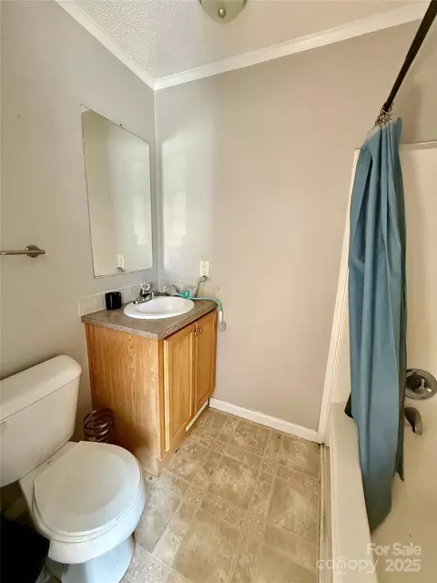 Bath - 191 Ashford Dr, Olin, NC 28660 photo 7 of 7