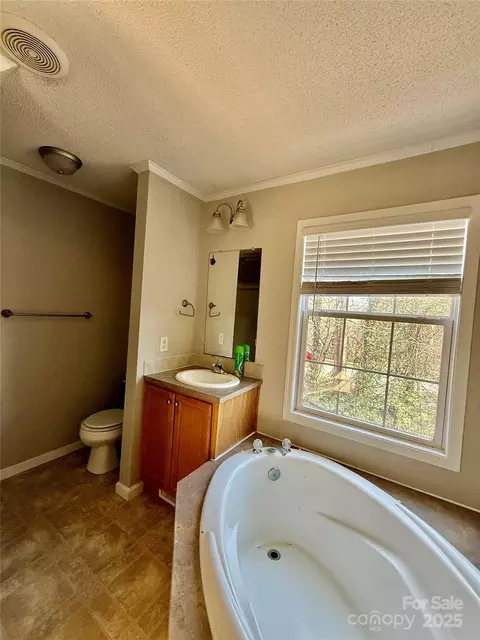 Bath - 191 Ashford Dr, Olin, NC 28660 photo 2 of 7