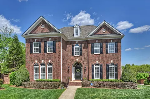 100 Cliveden Ct, Belmont, NC 28012