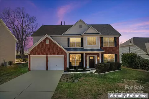 5841 Lagrande Dr, Charlotte, NC 28269