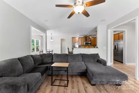 329 Squirrel Ln, Clover, SC 29710 photo 18