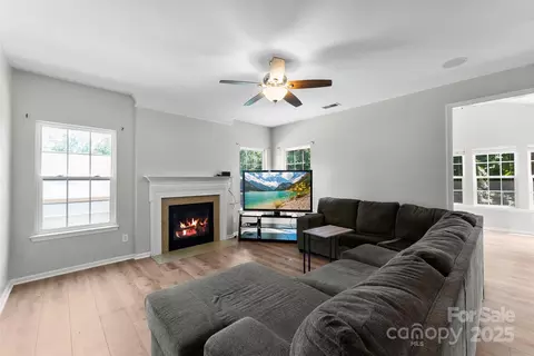 329 Squirrel Ln, Clover, SC 29710 photo 16