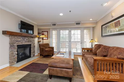 120 Bowling Park Rd, Asheville, NC 28803