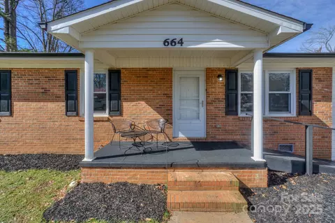 Exterior - 664 Westside Ter, Davidson, NC 28036 photo 3 of 6