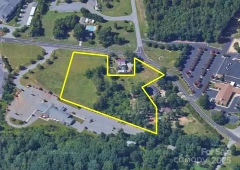 950 29th Ne Ave NE, Hickory, NC 28601