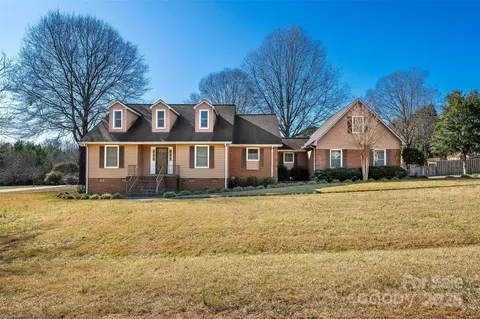 133 Persimmon Creek 81 Rd #81, Kings Mountain, NC 28086