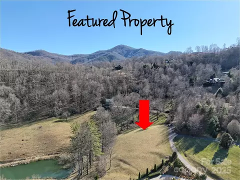 19 October Scenic Dr, Waynesville, NC 28785