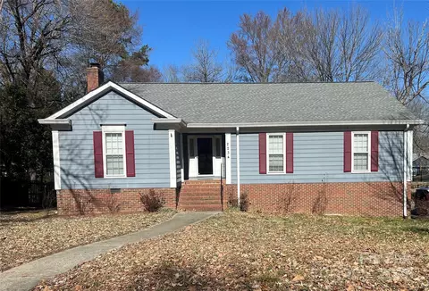 2234 Oak Leigh Dr, Charlotte, NC 28262