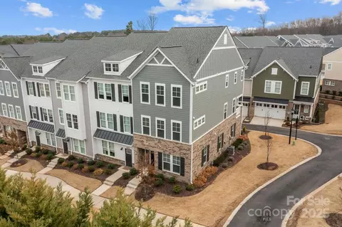 1037 Naples Dr, Davidson, NC 28036 photo 4