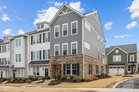 1037 Naples Dr, Davidson, NC 28036