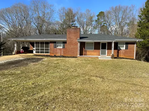 385 Valleyview Dr, Forest City, NC 28043