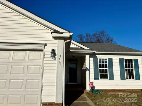 Exterior - 1007 Bitter Root Ct, Monroe, NC 28110 photo 2 of 3
