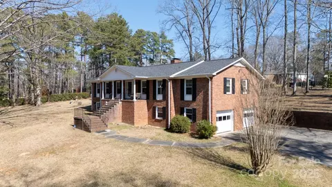 118 Sunset Dr, Chester, SC 29706