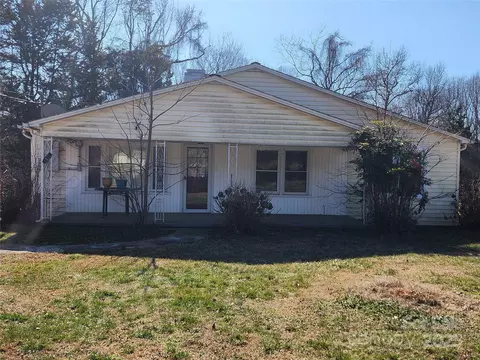 1222 Sparrow Springs Rd, Kings Mountain, NC 28086
