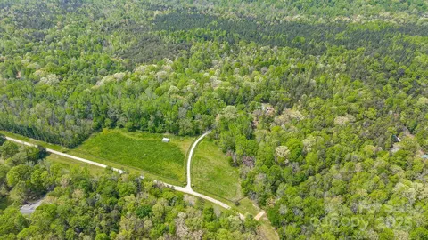 24 Deer Run Rd, Waxhaw, NC 28173