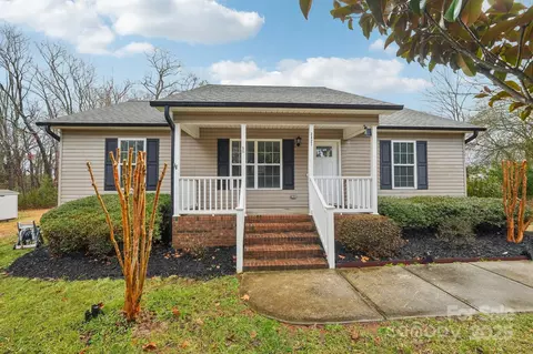 2421 Winfield St, Kannapolis, NC 28083