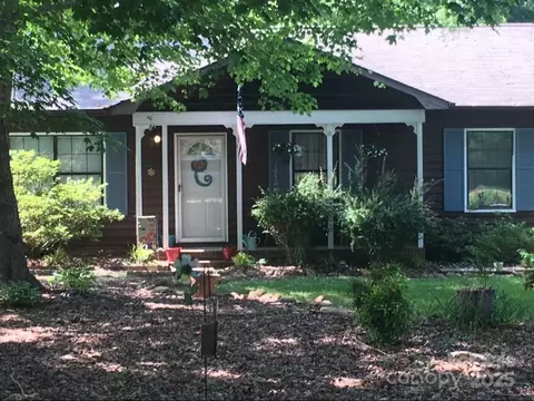 223 N Lane Rd, Mount Holly, NC 28120