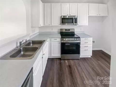 Kitchen - 928 Copperstone Ln, Fort Mill, SC 29708 photo 1 of 2