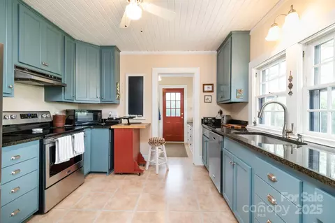 684 Coxe Rd, Tryon, NC 28782 photo 15