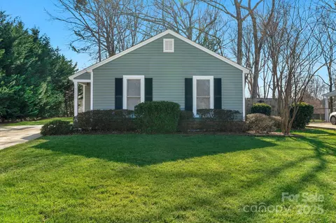 7328 Lancashire Dr, Mint Hill, NC 28227