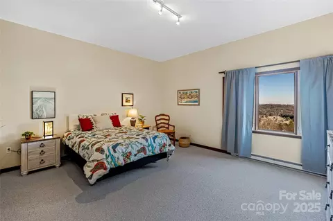 Bedroom - 705 Overlook Dr, Flat Rock, NC 28731 photo 3 of 5