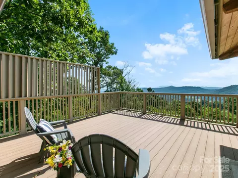 Exterior - 705 Overlook Dr, Flat Rock, NC 28731 photo 1 of 6